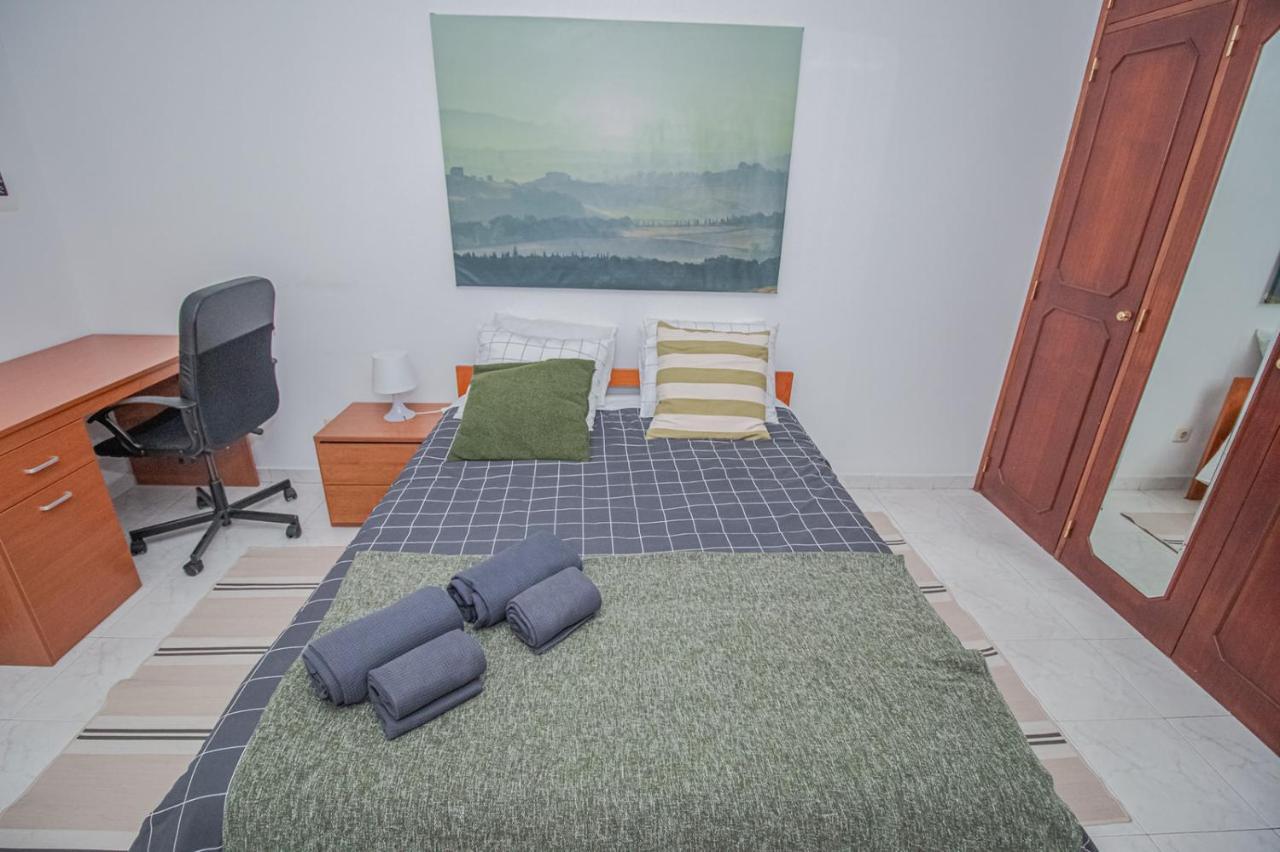 Charming Private Rooms In An Apartment A1 Penha - ファロ エクステリア 写真